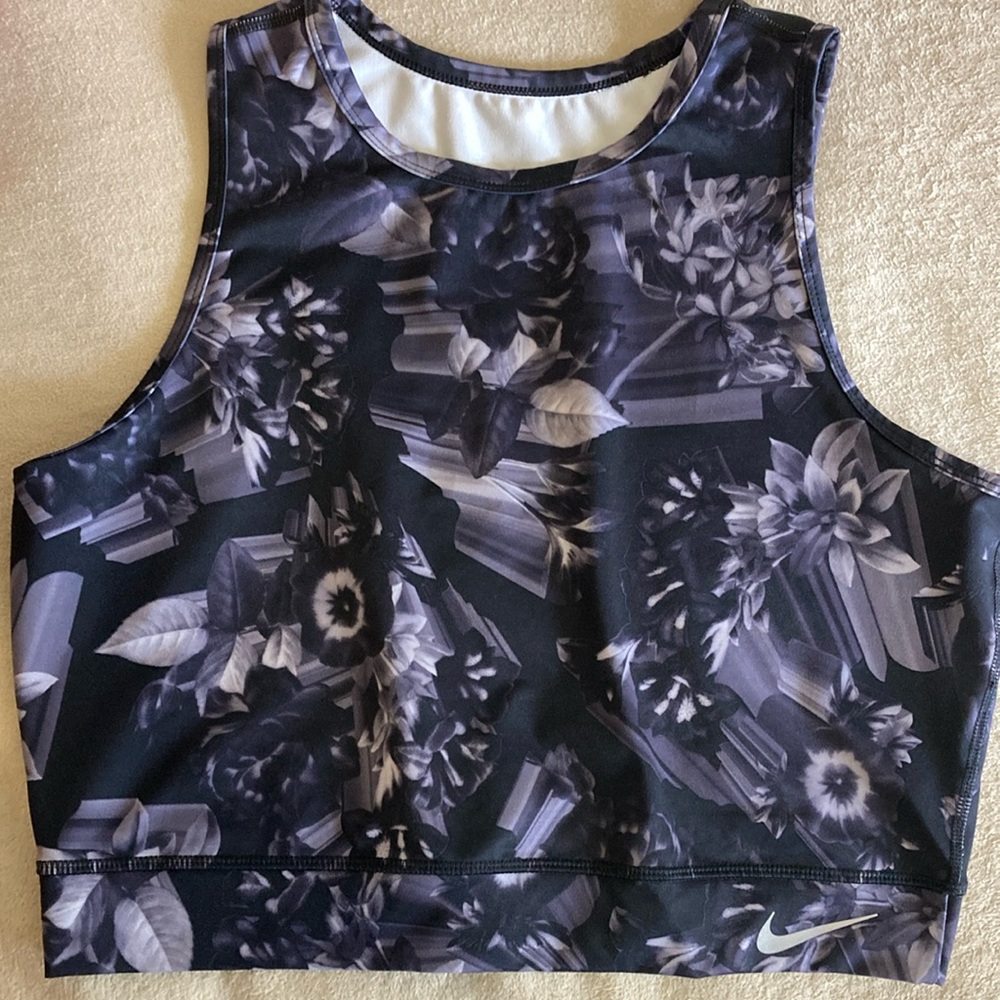 Nike athletic tank top size large